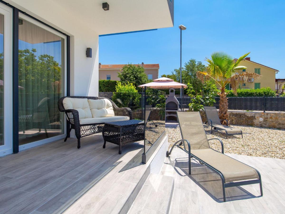 Holiday Home Villa Palma - KRK148 Pinezići Esterno foto